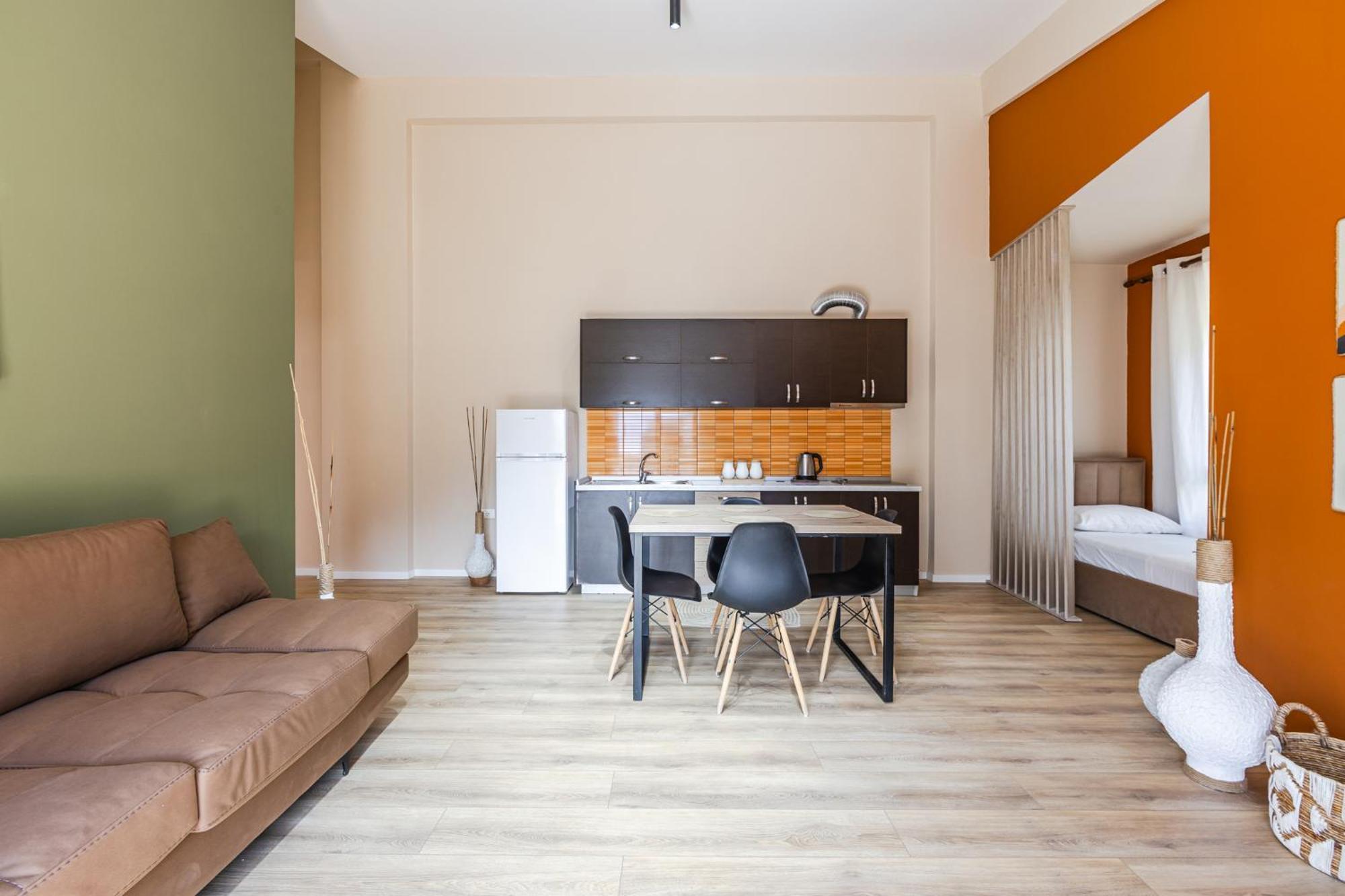 Melon Apartments Вльора Екстер'єр фото