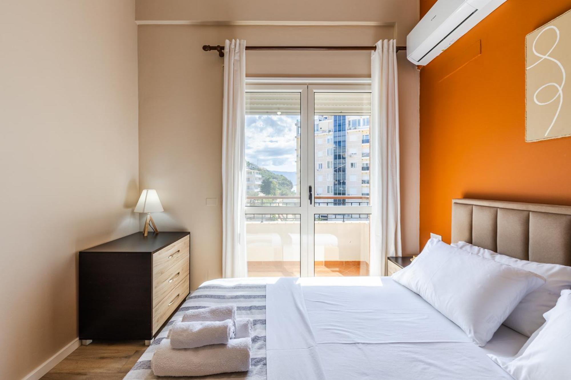 Melon Apartments Вльора Екстер'єр фото